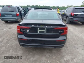 2024 Volvo S60 Core Dark Theme with VIN 7JRL12TK3RG297323, listed as a IAAI auction lot 42514589 with 33,757 mi miles and . Bid and sale history available at DreamBid. Image 16.