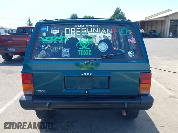 1995 Jeep Cherokee Sport with VIN 1J4FJ68S7SL631078, listed as a IAAI auction lot 42408148 with 190,765 mi miles and . Bid and sale history available at DreamBid. Image 16.
