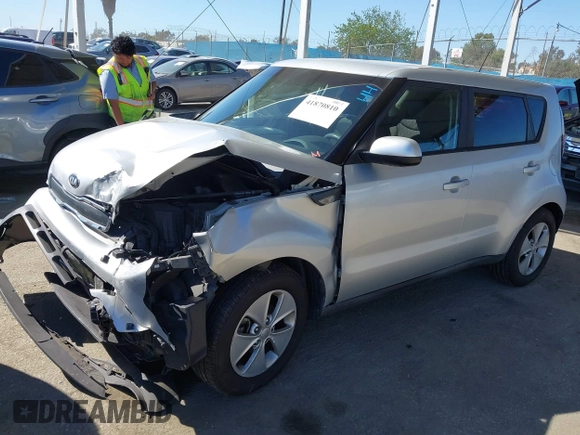 2014 Kia Soul with VIN KNDJN2A2XE7706747, listed as a IAAI auction lot 41870810 with 113,709 mi miles. Bid and sale history available at carsss.com. Image 2.
