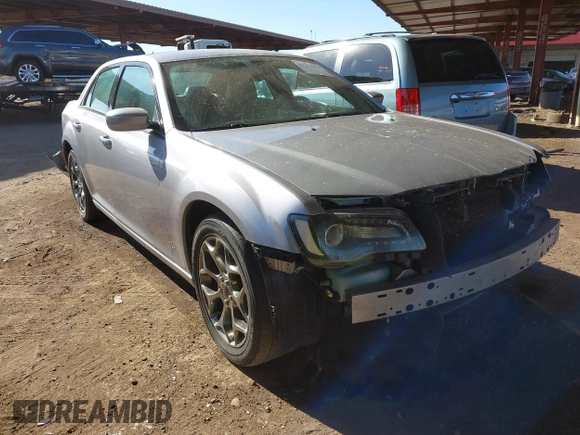 2015 Chrysler 300 with VIN 2C3CCAGG0FH887573, listed as a IAAI auction lot 41111962 with 84,286 mi miles. Bid and sale history available at carsss.com. Image 1.