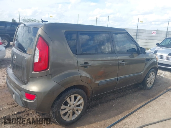 2012 Kia Soul + with VIN KNDJT2A67C7376281, listed as a IAAI auction lot 41955049 with 231,635 mi miles. Bid and sale history available at carsss.com. Image 4.