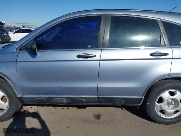 2008 Honda CR-V LX with VIN JHLRE38398C006482, listed as a IAAI auction lot 41834007 with 136,153 mi miles. Bid and sale history available at carsss.com. Image 15.