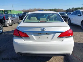 2011 Toyota Avalon with VIN 4T1BK3DB4BU438365, listed as a IAAI auction lot 41831347 with 128,579 mi miles. Bid and sale history available at carsss.com. Image 17.