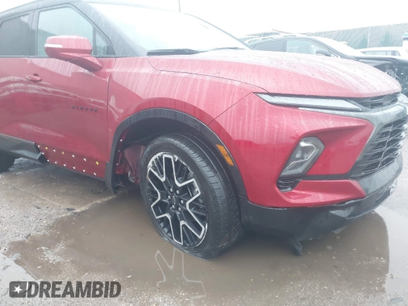 2023 Chevrolet Blazer RS z VIN 3GNKBKRS4PS213093, wystawiony jako IAAI lot #41111731 z przebiegiem 16 435 mil mil oraz . Historia ofert i sprzedaży dostępna na DreamBid. Obrazek 6.