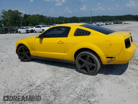 2005 Ford Mustang Deluxe с VIN 1ZVFT80N155198395, выставлен на аукционе Copart как лот 60481775 с пробегом 121 062 миль миль и Списание • Salvage title. История ставок и продаж доступна на DreamBid. Изображение 2.