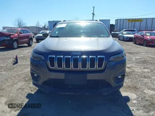2019 Jeep Cherokee Latitude Plus with VIN 1C4PJMLB9KD177741, listed as a IAAI auction lot 41904835 with 110,792 mi miles. Bid and sale history available at carsss.com. Image 11.