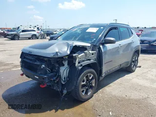 2018 Jeep Compass Trailhawk with VIN 3C4NJDDB2JT198784, listed as a IAAI auction lot 42405539 with 121,553 mi miles and . Bid and sale history available at DreamBid. Image 18.