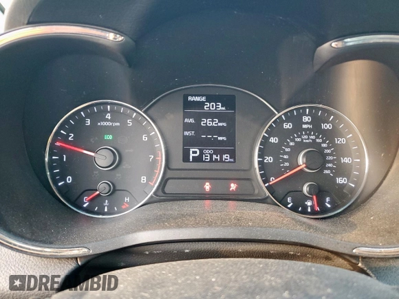2016 Kia Forte LX z VIN KNAFX4A63G5551727, wystawiony jako Copart lot #57062515 z przebiegiem 131 419 mil mil oraz Szkoda całkowita • Salvage title. Historia ofert i sprzedaży dostępna na DreamBid. Obrazek 9.