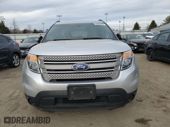 2015 Ford Explorer z VIN 1FM5K8B81FGB17227, wystawiony jako Copart lot #49693295 z przebiegiem 157 391 mil mil oraz Czysty tytuł • Clean title. Historia ofert i sprzedaży dostępna na DreamBid. Obrazek 5.