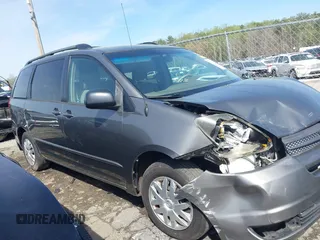 2005 Toyota Sienna CE with VIN 5TDZA23C25S270289, listed as a IAAI auction lot 41903213 with 175,542 mi miles. Bid and sale history available at carsss.com. Image 13.