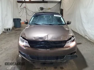 2013 Volkswagen Jetta TDI w/Premium with VIN 3VW3L7AJ2DM374825, listed as a Copart auction lot 62754875 with 152,278 mi miles and Salvage title. Bid and sale history available at DreamBid. Image 5.