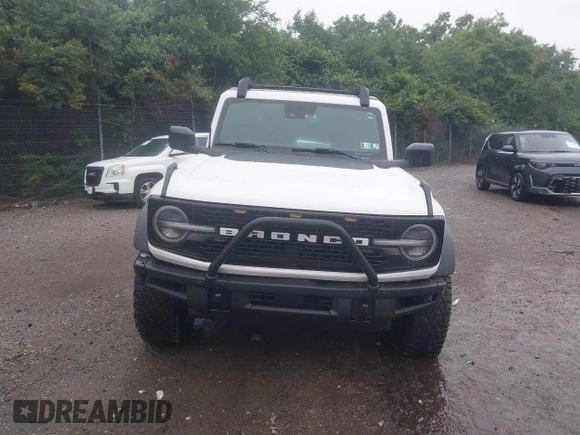 2023 Ford Bronco с VIN 1FMEE5DP6PLB75580, выставлен на аукционе IAAI как лот 42616341 с пробегом 23 098 миль миль и . История ставок и продаж доступна на DreamBid. Изображение 6.