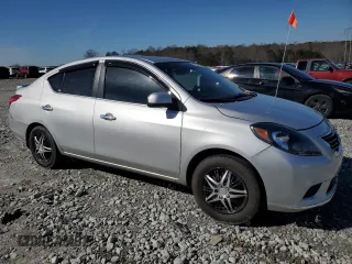 2013 Nissan Versa S Plus z VIN 3N1CN7AP3DL878245, wystawiony jako Copart lot #42694715 z przebiegiem 160 571 mil mil oraz Szkoda całkowita • Salvage title. Historia ofert i sprzedaży dostępna na DreamBid. Obrazek 4.