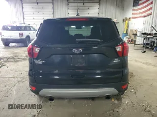 2019 Ford Escape SE z VIN 1FMCU9GD6KUB27891, wystawiony jako Copart lot #56957905 z przebiegiem 61 342 mil mil oraz Szkoda całkowita • Salvage title. Historia ofert i sprzedaży dostępna na DreamBid. Obrazek 6.