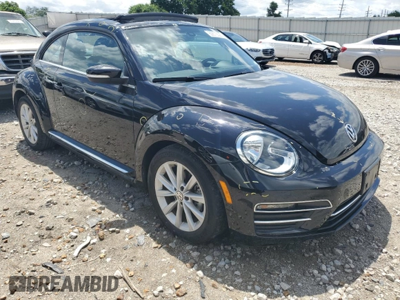 2019 Volkswagen Beetle SE with VIN 3VWJD7ATXKM713415, listed as a Copart auction lot 60673525 with 22,366 mi miles and Salvage title. Bid and sale history available at DreamBid. Image 4.