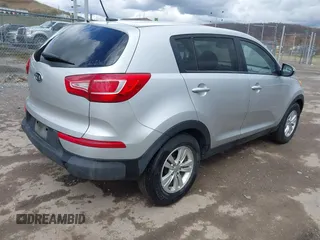 2011 Kia Sportage LX with VIN KNDPB3A21B7059725, listed as a IAAI auction lot 41814298 with 178,023 mi miles and . Bid and sale history available at carsss.com. Image 4.