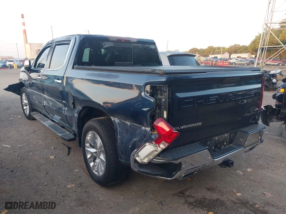 2019 Chevrolet Silverado 1500 LTZ with VIN 1GCUYGED9KZ127164, listed as a IAAI auction lot 40145862 with 101,408 mi miles. Bid and sale history available at carsss.com. Image 3.