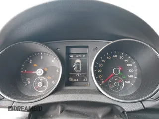 2010 Volkswagen Jetta TDI with VIN 3VWTL7AJ1AM697713, listed as a IAAI auction lot 42059765 with 302,664 mi miles and . Bid and sale history available at DreamBid. Image 7.