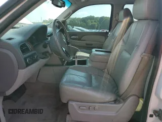 2007 Chevrolet Suburban LTZ with VIN 1GNFK16Y77R376764, listed as a Copart auction lot 64812405 with 223,464 mi miles and Clean title. Bid and sale history available at DreamBid. Image 7.