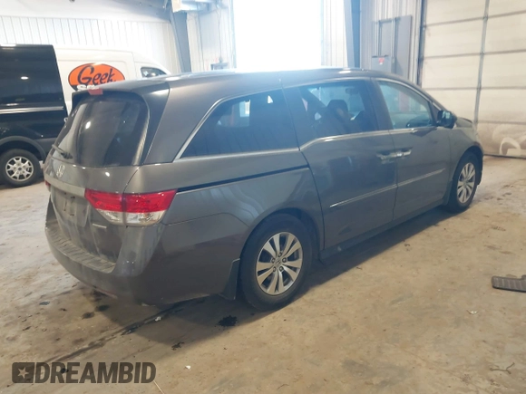 2017 Honda Odyssey SE with VIN 5FNRL5H33HB011792, listed as a IAAI auction lot 41718016 with 82,888 mi miles and . Bid and sale history available at carsss.com. Image 4.