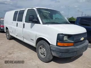 2004 Chevrolet Express Cargo z VIN 1GCGG29V841211032, wystawiony jako IAAI lot #42377202 z przebiegiem 281 446 mil mil oraz . Historia ofert i sprzedaży dostępna na DreamBid. Obrazek 1.