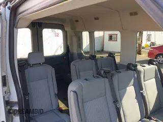 2015 Ford Transit Passenger XL z VIN 1FBAX2CG7FKA75719, wystawiony jako IAAI lot #42135118 z przebiegiem Nie podano mil oraz . Historia ofert i sprzedaży dostępna na DreamBid. Obrazek 20.