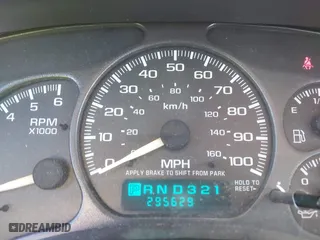 2001 Chevrolet Tahoe LS with VIN 1GNEK13T01R193508, listed as a IAAI auction lot 41575731 with 295,629 mi miles. Bid and sale history available at carsss.com. Image 12.