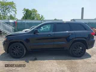 2019 Jeep Grand Cherokee Altitude with VIN 1C4RJFAG0KC568835, listed as a IAAI auction lot 42416530 with 97,175 mi miles and . Bid and sale history available at DreamBid. Image 13.