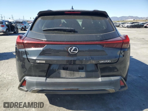 2019 Lexus UX 200 z VIN JTHY3JBH7K2005768, wystawiony jako Copart lot #46180135 z przebiegiem 78 108 mil mil oraz Szkoda całkowita • Salvage title. Historia ofert i sprzedaży dostępna na DreamBid. Obrazek 6.