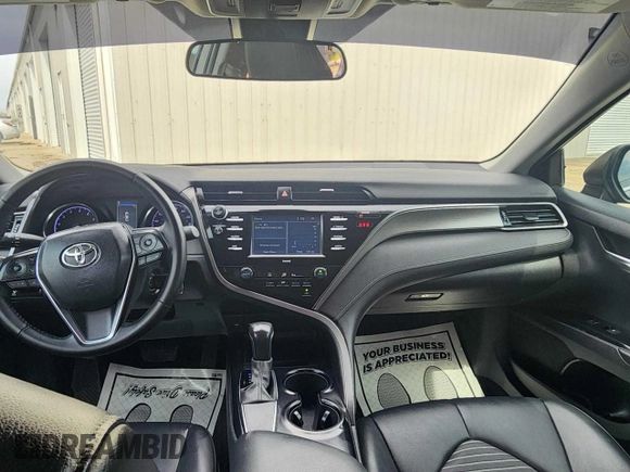 2020 Toyota Camry SE with VIN 4T1G11AKXLU352366, listed as a Copart auction lot 52066575 with 39,688 mi miles and Clean Title. Bid and sale history available at carsss.com. Image 9.