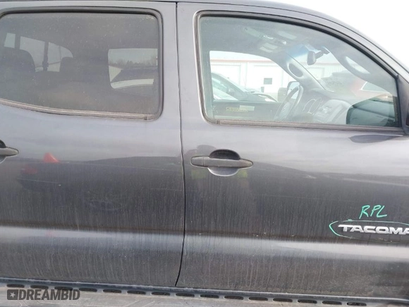 2010 Toyota Tacoma PreRunner with VIN 5TEJU4GN6AZ745967, listed as a IAAI auction lot 41475495 with NaN miles. Bid and sale history available at carsss.com. Image 14.