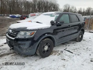 2016 Ford Utility Police Interceptor with VIN 1FM5K8AR7GGB80991, listed as a Copart auction lot 88179645 with 102,489 mi miles and Clean Title. Bid and sale history available at carsss.com. Image 1.
