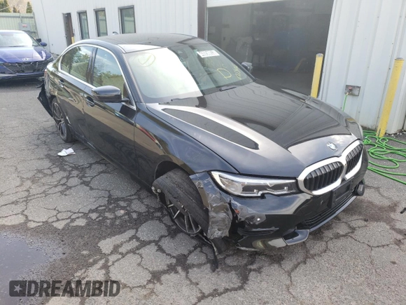 2021 BMW 3 Series 330i xDrive with VIN 3MW5R7J04M8C11505, listed as a Copart auction lot 48050853 with 31,608 mi miles and . Bid and sale history available at DreamBid. Image 4.