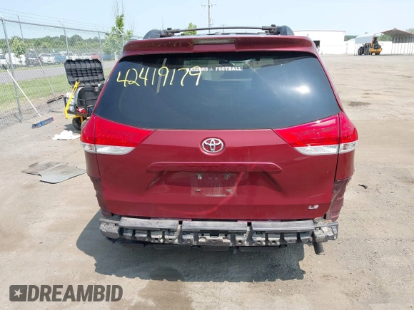 2014 Toyota Sienna LE AAS с VIN 5TDKK3DC6ES417507, выставлен на аукционе IAAI как лот 42419179 с пробегом 156 058 миль миль и . История ставок и продаж доступна на DreamBid. Изображение 17.