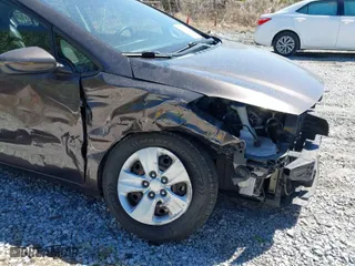 2017 Kia Forte LX with VIN 3KPFK4A78HE039154, listed as a IAAI auction lot 41815141 with 109,273 mi miles. Bid and sale history available at carsss.com. Image 6.