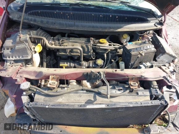 2002 Dodge Caravan SE with VIN 1B8GP25352B679162, listed as a IAAI auction lot 42031385 with 200,823 mi miles and . Bid and sale history available at carsss.com. Image 10.