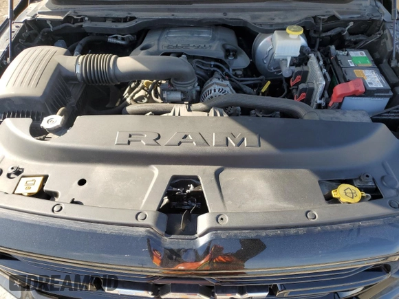 2019 Ram 1500 Big Horn z VIN 1C6RREBT1KN617342, wystawiony jako Copart lot #53866005 z przebiegiem 69 858 mil mil oraz Szkoda całkowita • Salvage title. Historia ofert i sprzedaży dostępna na DreamBid. Obrazek 11.