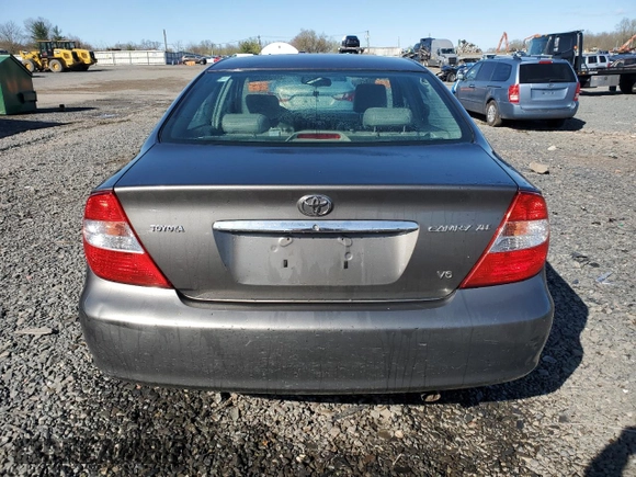 2004 Toyota Camry LE with VIN 4T1BF30K64U568600, listed as a Copart auction lot 51914425 with 154,802 mi miles and Salvage Title. Bid and sale history available at carsss.com. Image 6.