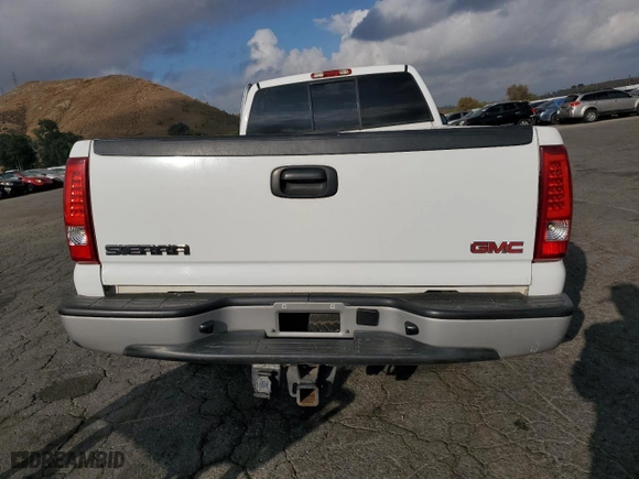 2005 GMC Sierra 1500 Work Truck with VIN 1GTEC14X35Z349764, listed as a Copart auction lot 71607804 with 142,370 mi miles and Salvage Title. Bid and sale history available at carsss.com. Image 6.