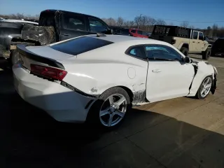 2018 Chevrolet Camaro 2LT with VIN 1G1FD1RS5J0168185, listed as a Copart auction lot 43020075 with 56,312 mi miles and Salvage Title. Bid and sale history available at carsss.com. Image 3.