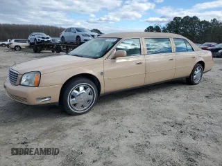 2004 Cadillac DeVille Limousine z VIN 1GEEH90Y54U550633, wystawiony jako Copart lot #47803155 z przebiegiem 55 042 mil mil oraz Czysty tytuł • Clean title. Historia ofert i sprzedaży dostępna na DreamBid. Obrazek 1.