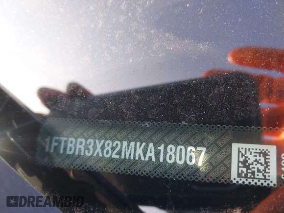 2021 Ford Transit Cargo z VIN 1FTBR3X82MKA18067, wystawiony jako IAAI lot #41205233 z przebiegiem 48 391 mil mil oraz . Historia ofert i sprzedaży dostępna na DreamBid. Obrazek 9.