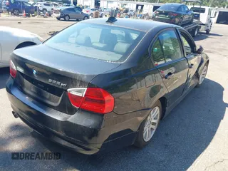 2007 BMW 3 Series 328xi с VIN WBAVC93557KX61238, выставлен на аукционе IAAI как лот 40251584 с пробегом 133 587 миль миль и . История ставок и продаж доступна на DreamBid. Изображение 4.