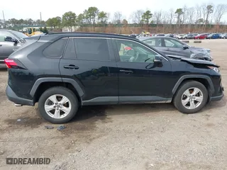 2019 Toyota RAV4 XLE with VIN JTMP1RFV8KD033794, listed as a IAAI auction lot 41923029 with 62,249 mi miles. Bid and sale history available at carsss.com. Image 13.