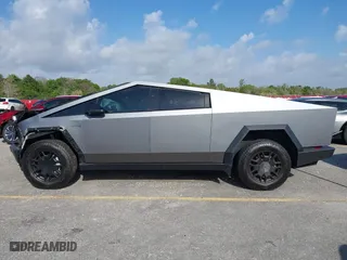 2024 Tesla Cybertruck with VIN 7G2CEHED2RA020185, listed as a IAAI auction lot 41673479 with 8,224 mi miles. Bid and sale history available at carsss.com. Image 15.