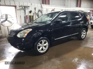 2011 Nissan Rogue SV z VIN JN8AS5MV4BW683987, wystawiony jako Copart lot #48358305 z przebiegiem 141 144 mil mil oraz Szkoda całkowita • Salvage title. Historia ofert i sprzedaży dostępna na DreamBid. Obrazek 1.