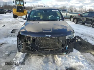 2021 Jeep Grand Cherokee Limited X with VIN 1C4RJFBG0MC826689, listed as a Copart auction lot 47818705 with 24,610 mi miles and Salvage title. Bid and sale history available at DreamBid. Image 5.
