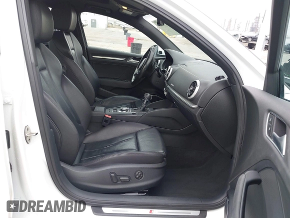 2017 Audi A3 z VIN WAUJ8HFFXH1047739, wystawiony jako IAAI lot #42313056 z przebiegiem 125 104 mil mil oraz . Historia ofert i sprzedaży dostępna na DreamBid. Obrazek 5.