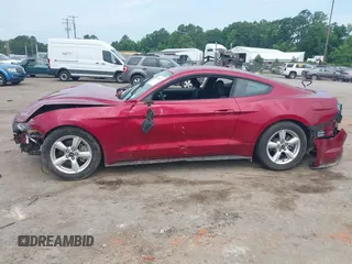 2018 Ford Mustang EcoBoost с VIN 1FA6P8TH4J5113367, выставлен на аукционе IAAI как лот 42494674 с пробегом 14 829 миль миль и . История ставок и продаж доступна на DreamBid. Изображение 13.