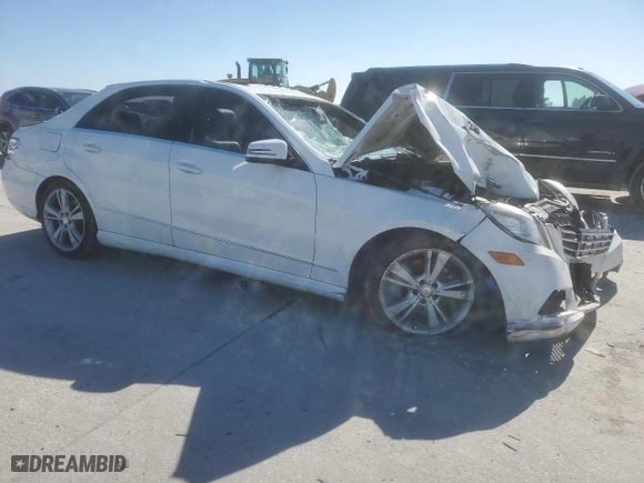 2013 Mercedes-Benz E-Class E 350 Luxury with VIN WDDHF5KB6DA749212, listed as a Copart auction lot 46128475 with 0 mi miles and Salvage Title. Bid and sale history available at carsss.com. Image 4.